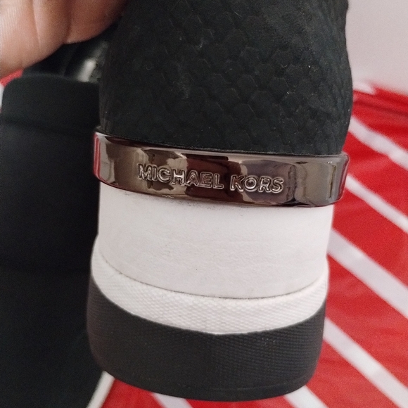 Michael Kors Black and White Women's Sneakers Felix - Picture 5 of 6